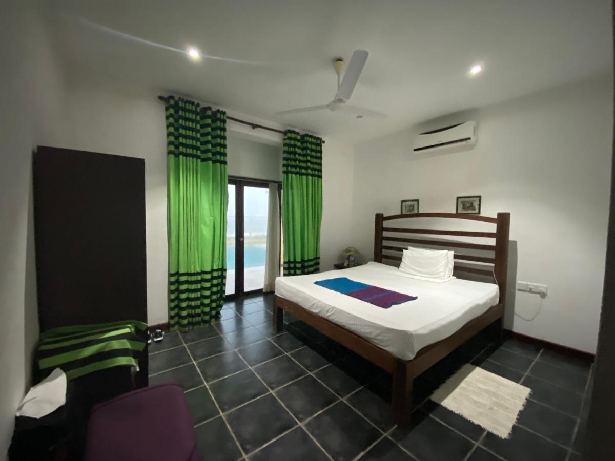Hotel Reef *